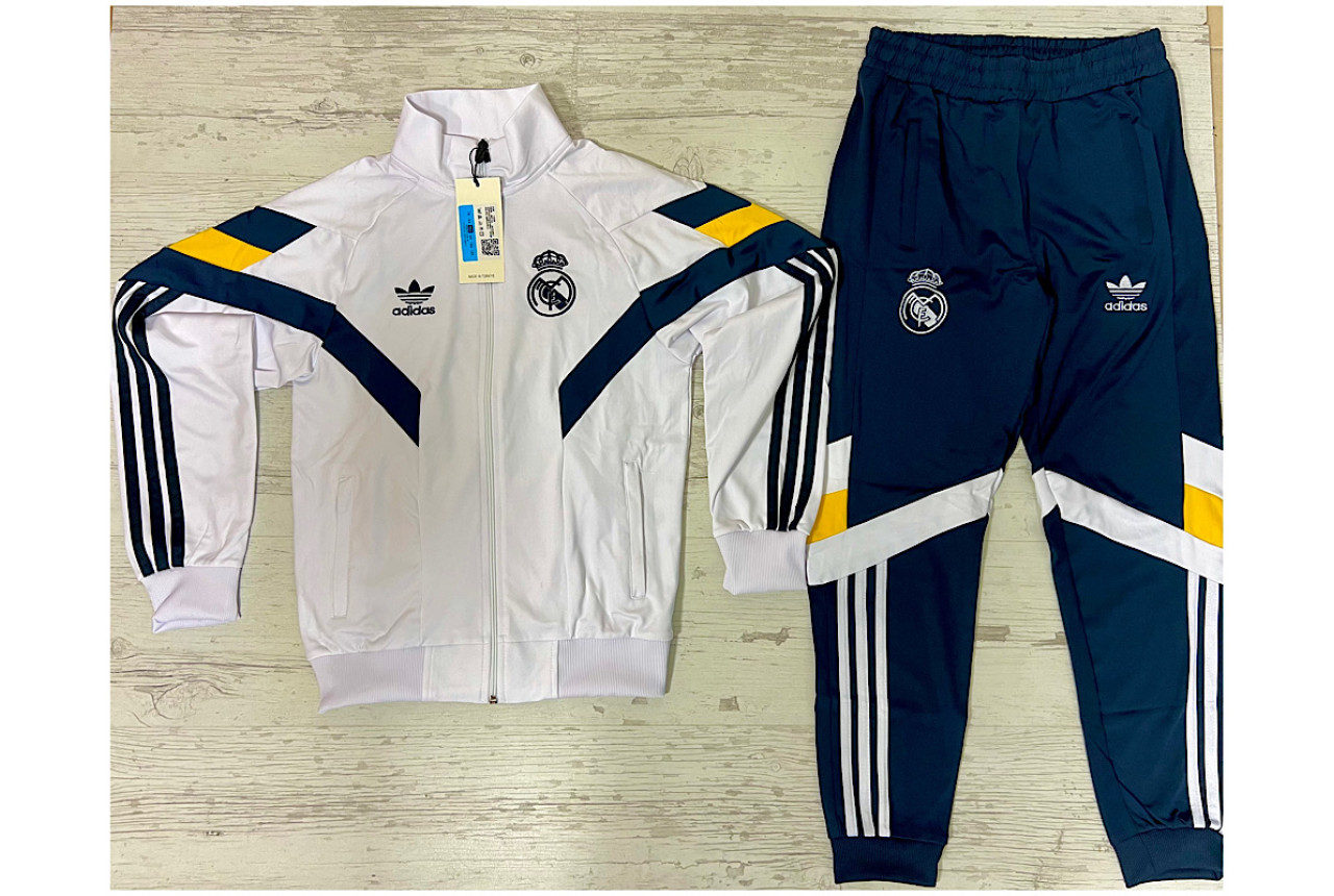 8319 Детски футболен екип Real Madrid бяло с тъмно синьо